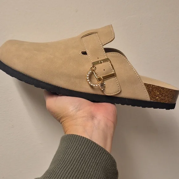 Olivia & Kate Clogs (91/2) Nwt - Picture 8 of 9